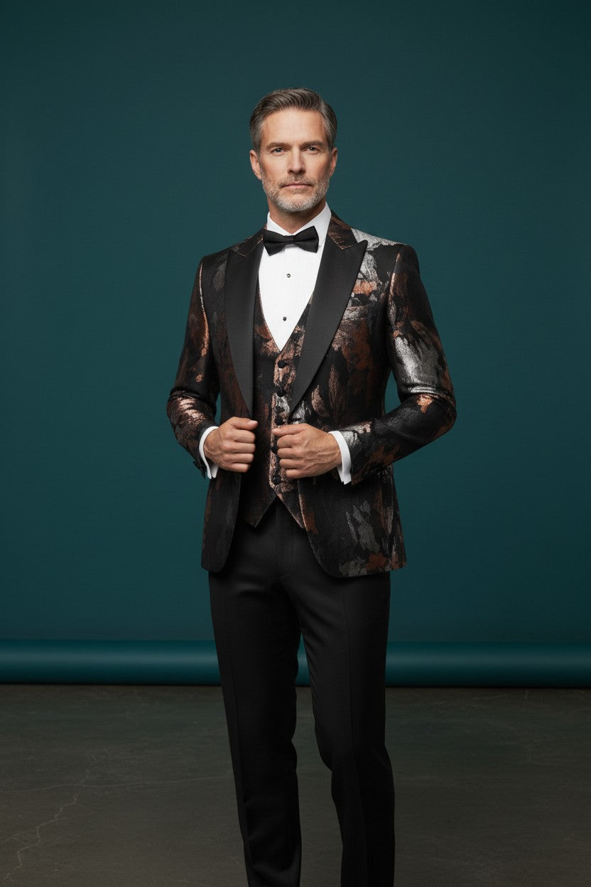 ELEGANT 4 PIECE SUIT