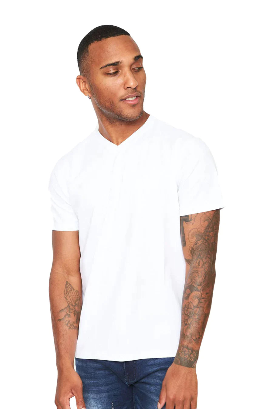 WHITE T-SHIRT V NECK